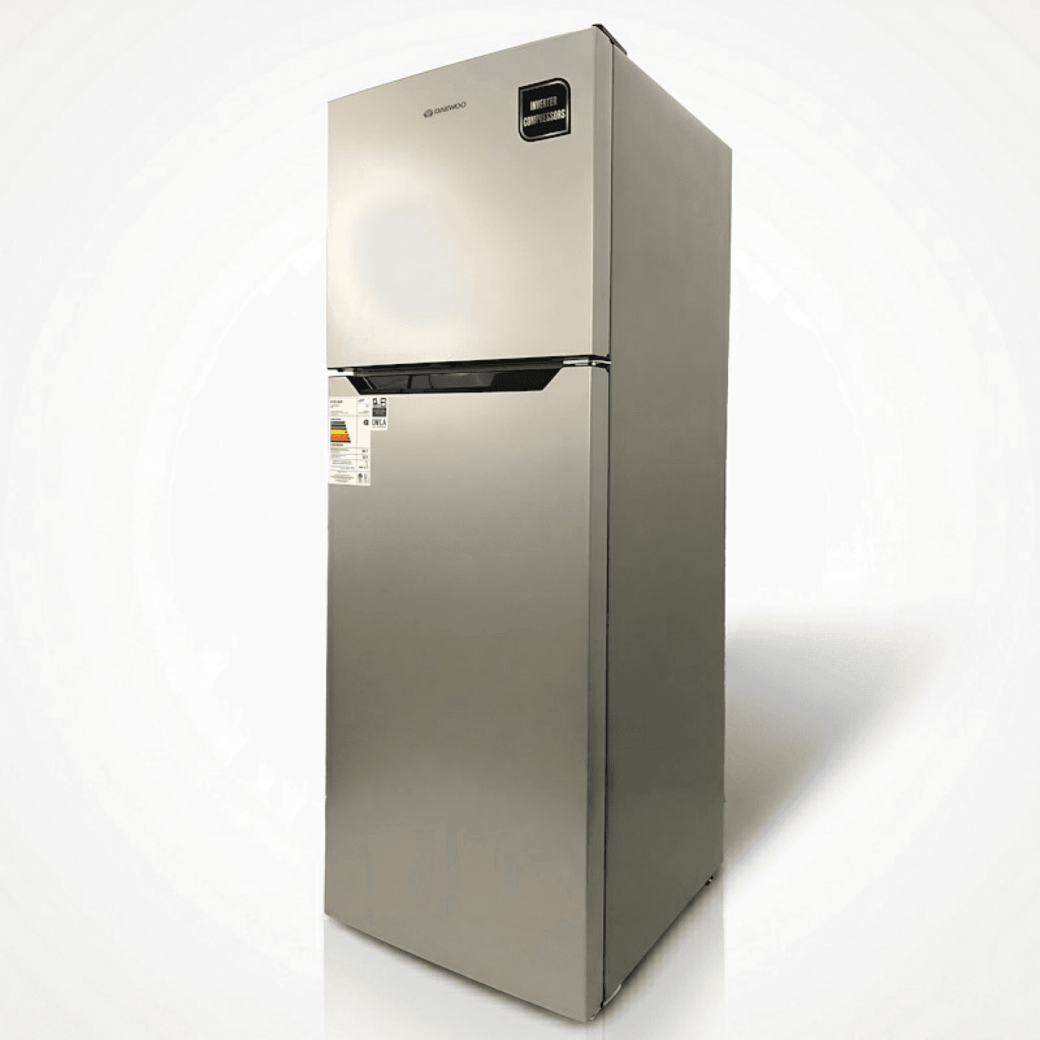 Heladera Daewoo DART270NS silver inverter No Frost, vista en tres cuartos