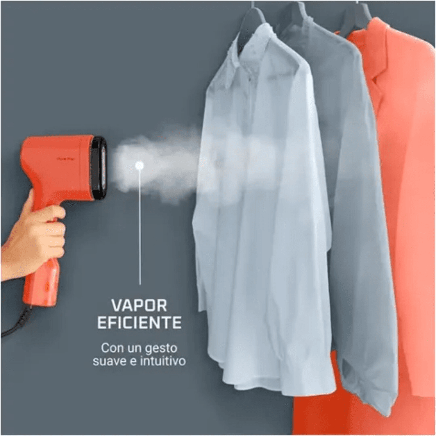 Rowenta Pure Pop DR2022D1 vaporizando camisas colgadas