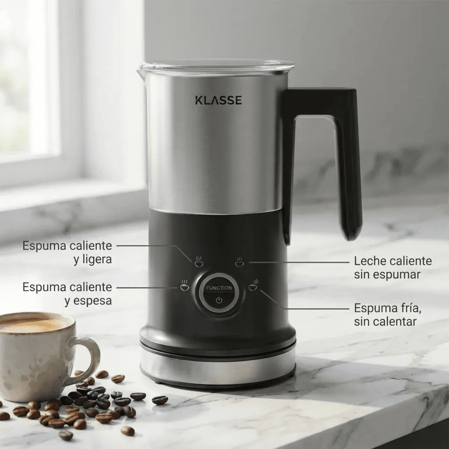 Espumador de leche Klasse KS4000 junto a una taza de café