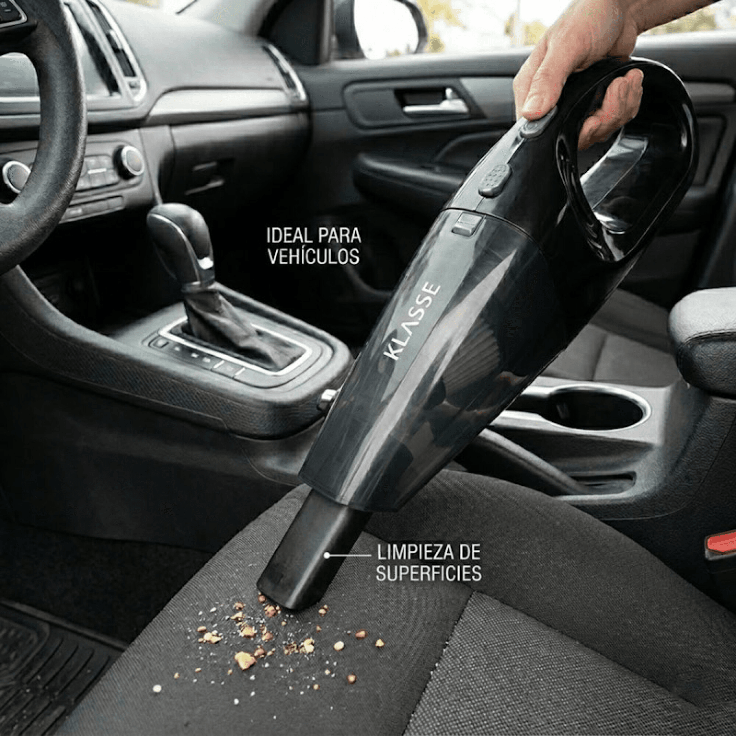 Aspiradora Klasse KS4002BK limpiando un asiento de auto