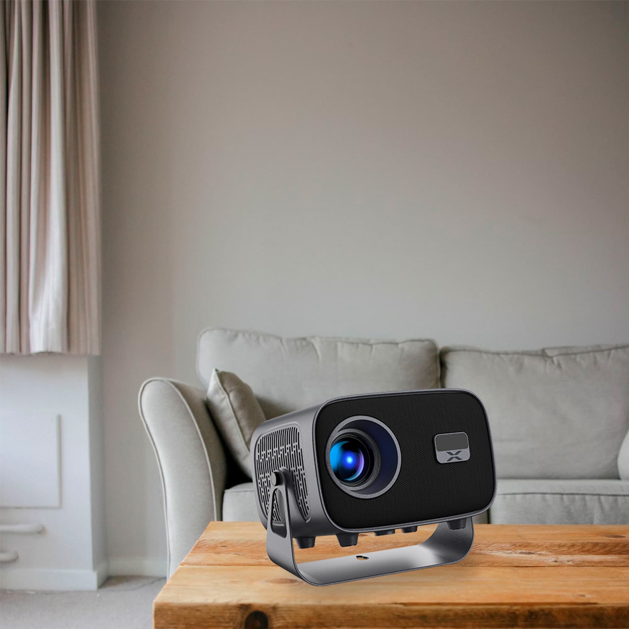 Proyector XION XI-PROY6 sobre una mesa ratona en un living