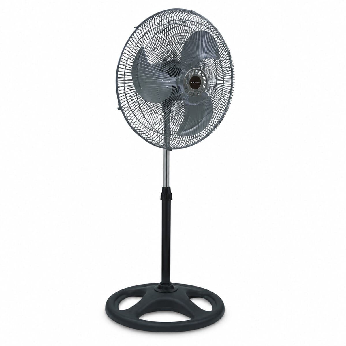 Ventilador 3 en 1 XION XI-V3190 de 45 cm en posición de pie