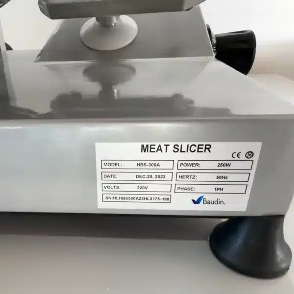 Cortadora de Fiambre 30 cm Kuma HBS-300A Etiqueta