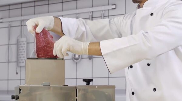 Tiernizador de carne abalandador mockup