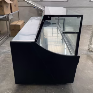Vitrina-Refrigerada-Carnicera-Jameco-Modelo-LK-Vidrio-Recto-Baudin-Real3.avif