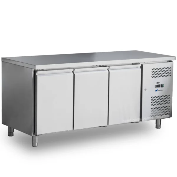bajo mostrador Refrigerado 3 puertas Kuma GN3100 TN