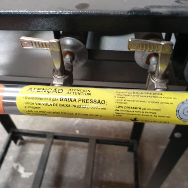 Anafe-6-Hornallas-3-fuegos-dobles-Venancio-E6D3-Baudin-Equipamientos-llaves