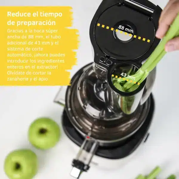 Extractor de Jugos prensado en frio Slow Juicer Kuvings REVO830 Boca