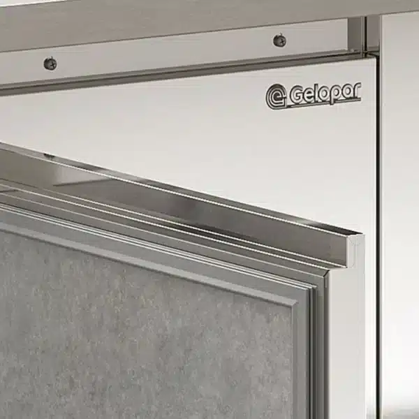Bajo Mostrador 1,50 m Regfrigerado Gelopar GBFE-150 detalle puerta