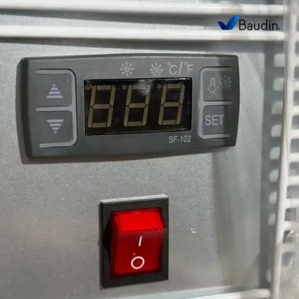 Visicooler Heladera Exhibidora Frigobar Puerta de Vidrio 99 Litros Lundar RT-99L Controlador Digital de temperatura