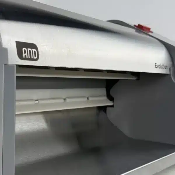 Sobadora electrica de mesa 39 cm Anti Adherente Anodilar Evolution Detalle Salida Masa