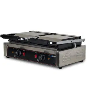 Sandwichera doble Lisa Profesional Electrica Kuma HEG-813B Cerrada