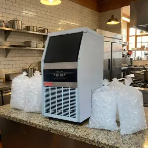 Fabricadora de Hielo 36 kg/dia | Aristarco VMH-36