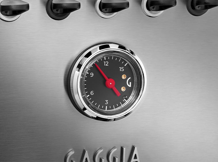 Detalle del manómetro de erogación de la Gaggia Classic GT