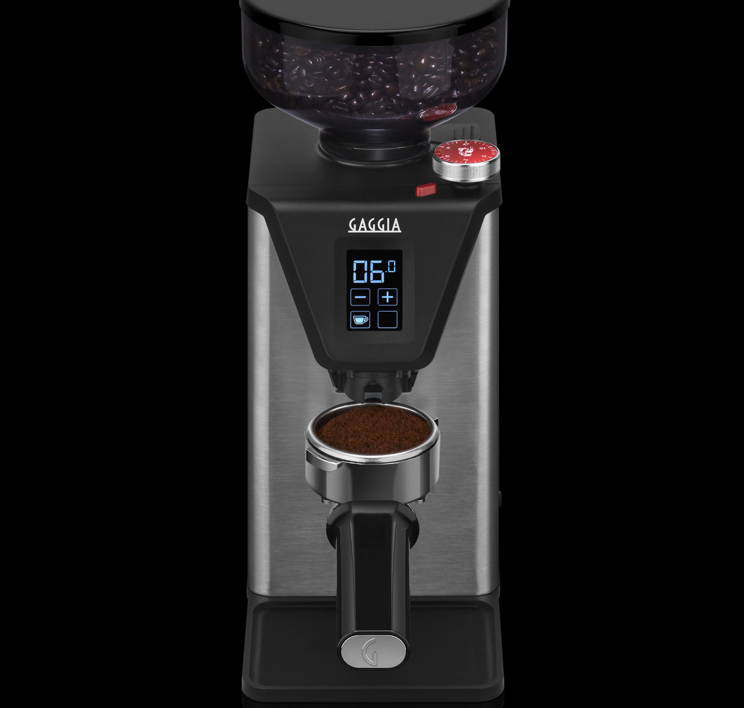 Horquilla regulable del Gaggia MDF 55 sosteniendo un portafiltro con café molido